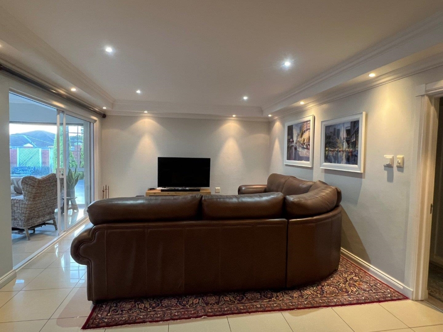 To Let 4 Bedroom Property for Rent in Walmer Eastern Cape